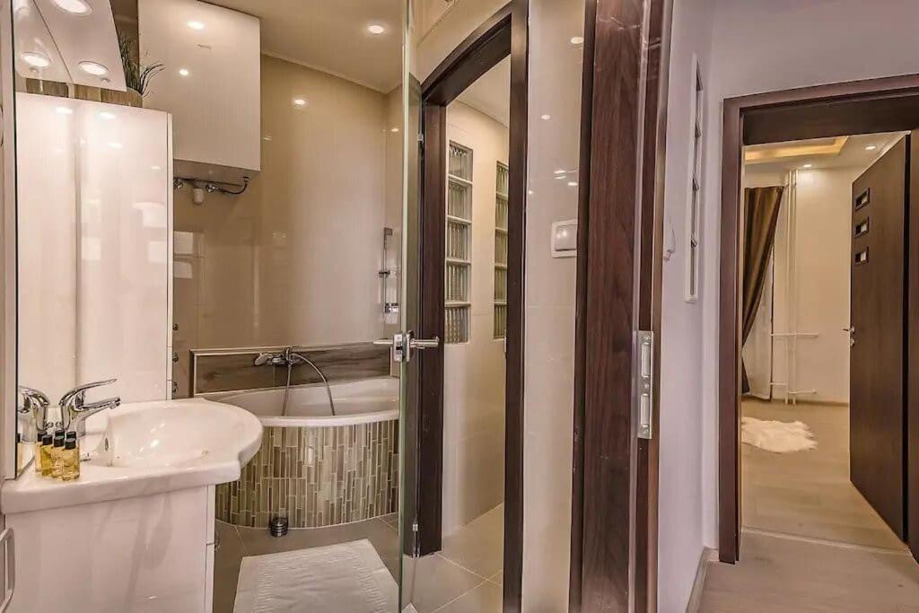 Szechenyi Renovated 2Br At Danube River Budapeste Exterior foto